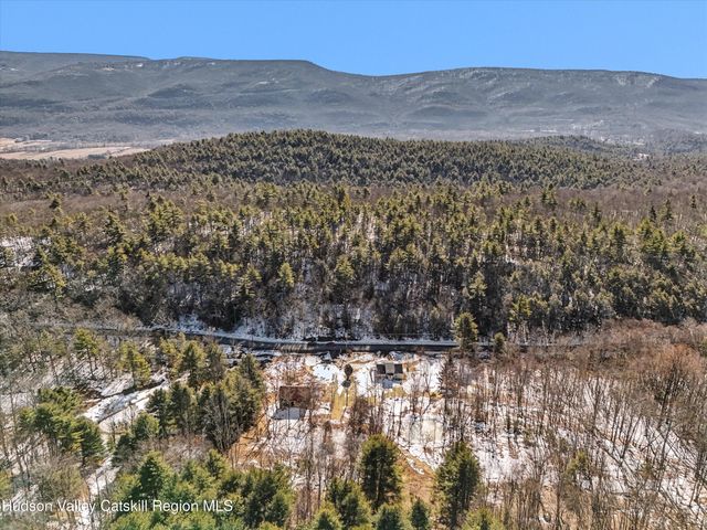 50 Tempaloni Road, Ellenville, NY 12428