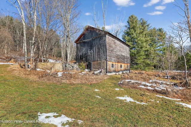 50 Tempaloni Road, Ellenville, NY 12428