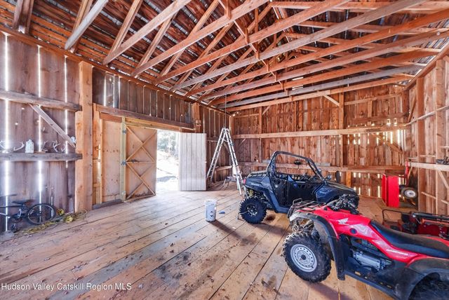 50 Tempaloni Road, Ellenville, NY 12428