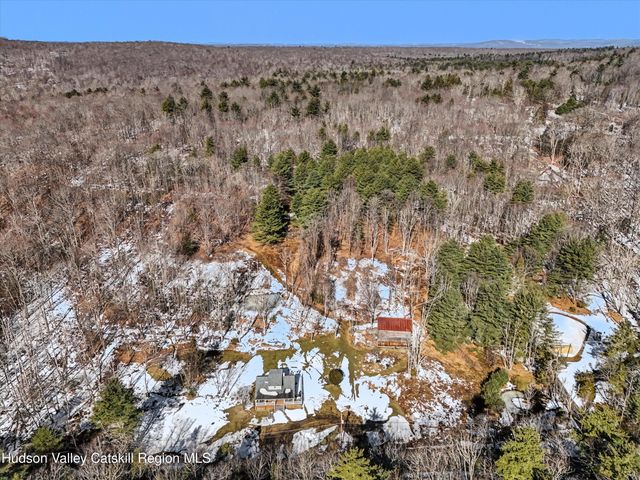 50 Tempaloni Road, Ellenville, NY 12428