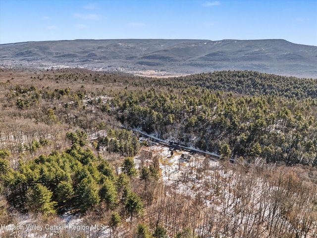 50 Tempaloni Road, Ellenville, NY 12428