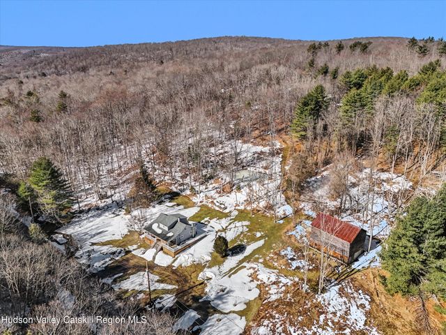 50 Tempaloni Road, Ellenville, NY 12428