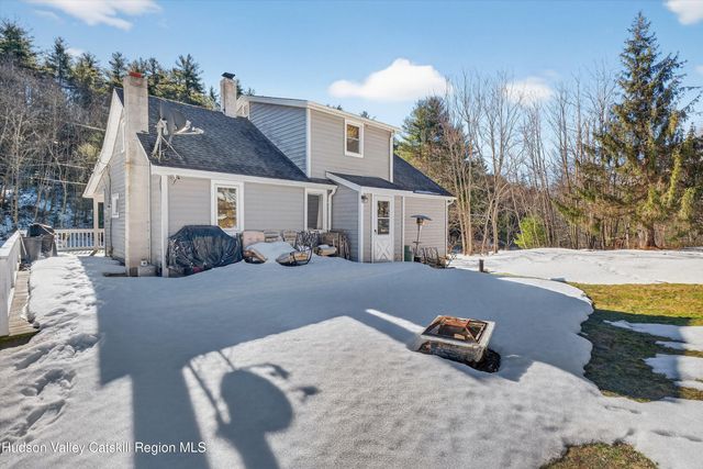 50 Tempaloni Road, Ellenville, NY 12428