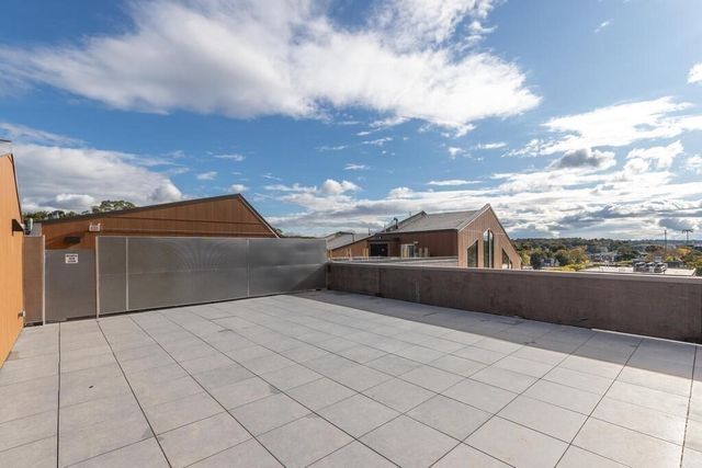 211 Green St. 305, Boston, MA 02130