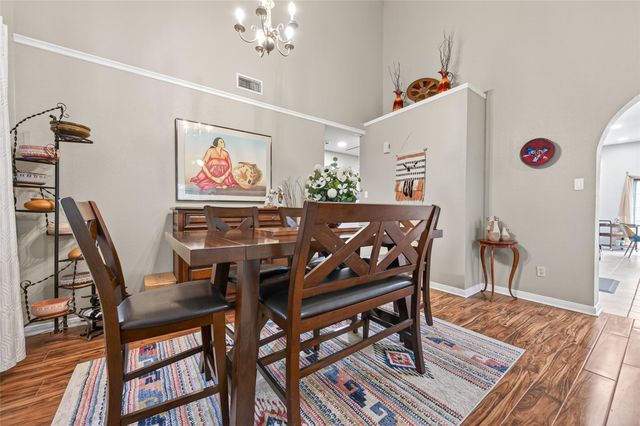 5710 S Magazine Circle, Houston, TX 77084