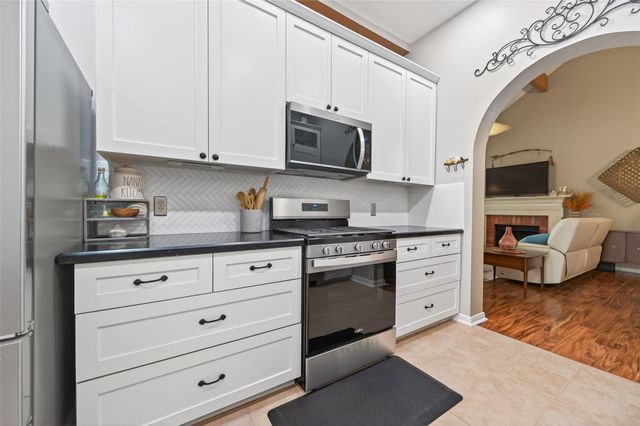 5710 S Magazine Circle, Houston, TX 77084