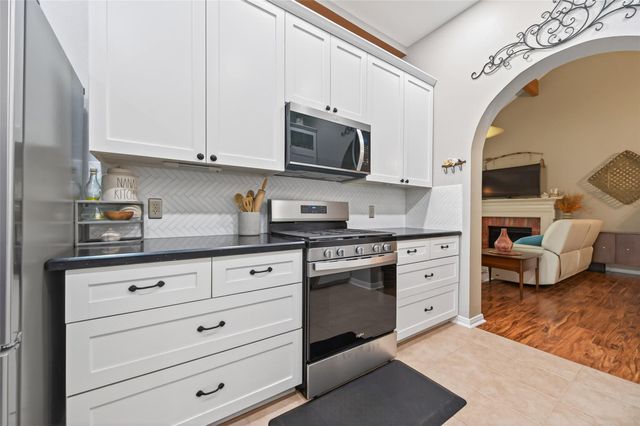 5710 S Magazine Circle, Houston, TX 77084