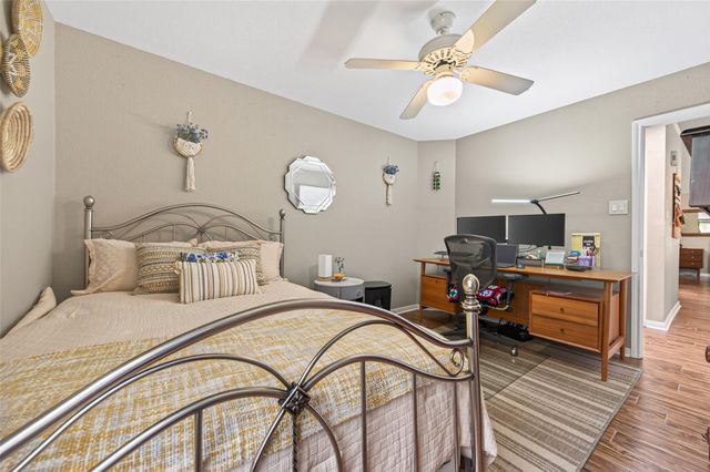 5710 S Magazine Circle, Houston, TX 77084