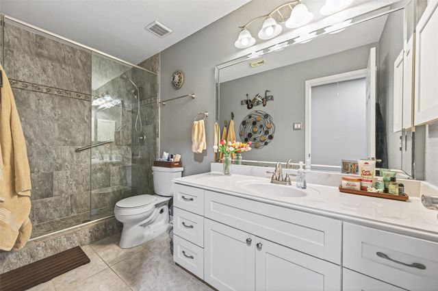 5710 S Magazine Circle, Houston, TX 77084