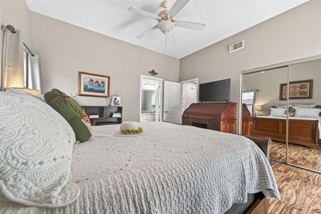 5710 S Magazine Circle, Houston, TX 77084