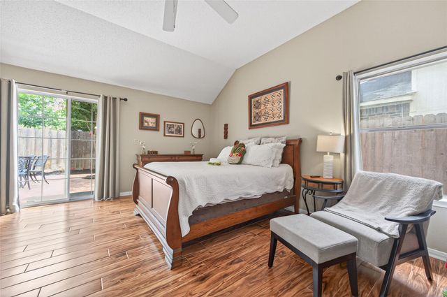 5710 S Magazine Circle, Houston, TX 77084