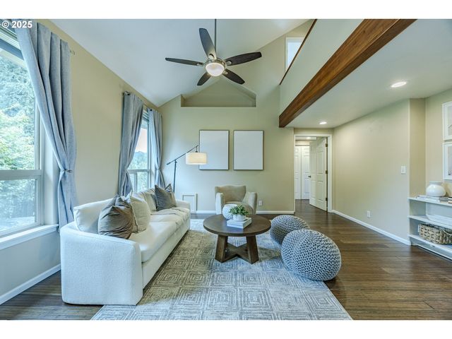 770 GIRARD Ct, Cottage Grove, OR 97424