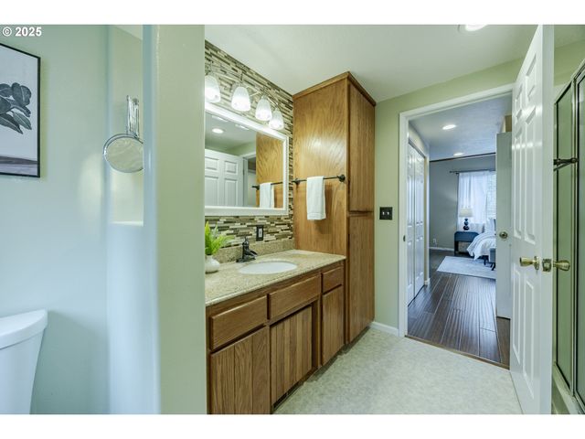 770 GIRARD Ct, Cottage Grove, OR 97424