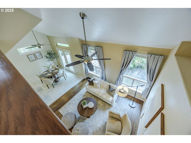 770 GIRARD Ct, Cottage Grove, OR 97424