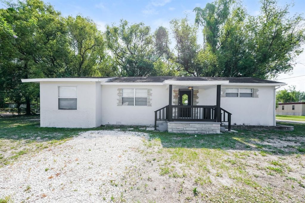 1602 E NEW ORLEANS AVENUE, Tampa, FL 33610