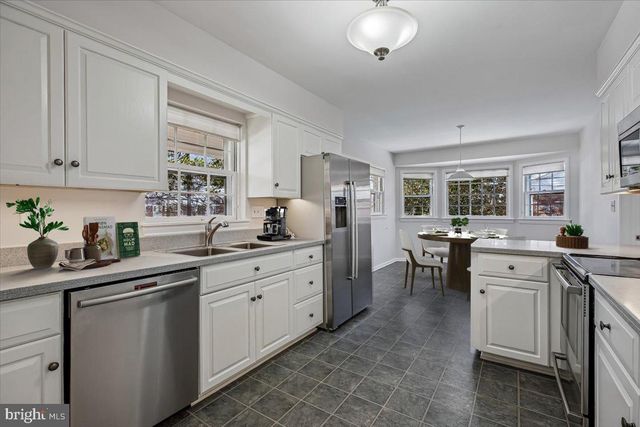 606 WINHALL WAY, Silver Spring, MD 20904