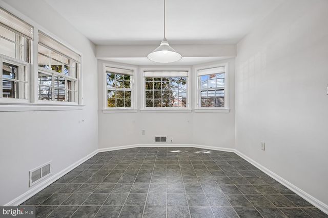 606 WINHALL WAY, Silver Spring, MD 20904