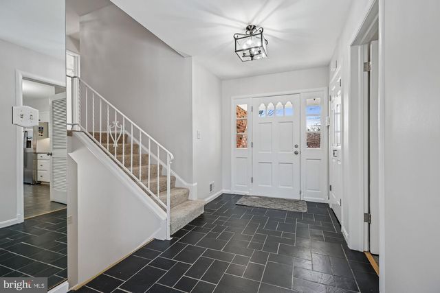 606 WINHALL WAY, Silver Spring, MD 20904