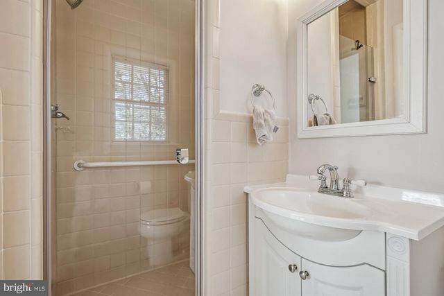 606 WINHALL WAY, Silver Spring, MD 20904