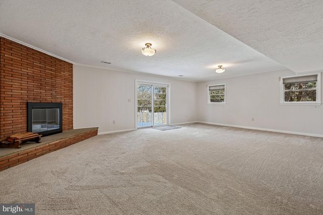 606 WINHALL WAY, Silver Spring, MD 20904