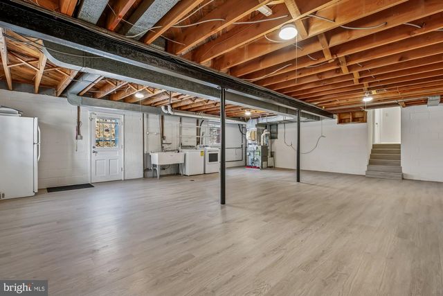 606 WINHALL WAY, Silver Spring, MD 20904