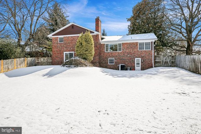 606 WINHALL WAY, Silver Spring, MD 20904