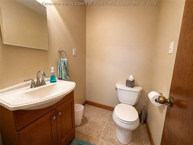 1021 Sandhill Drive, St Albans, WV 25177