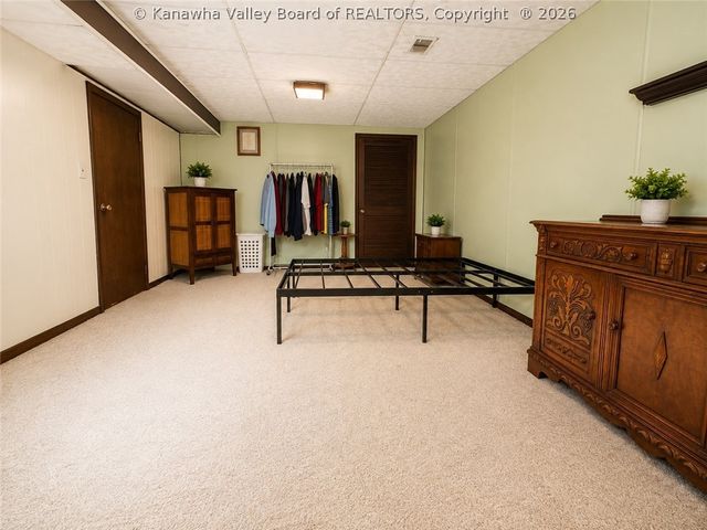 1021 Sandhill Drive, St Albans, WV 25177