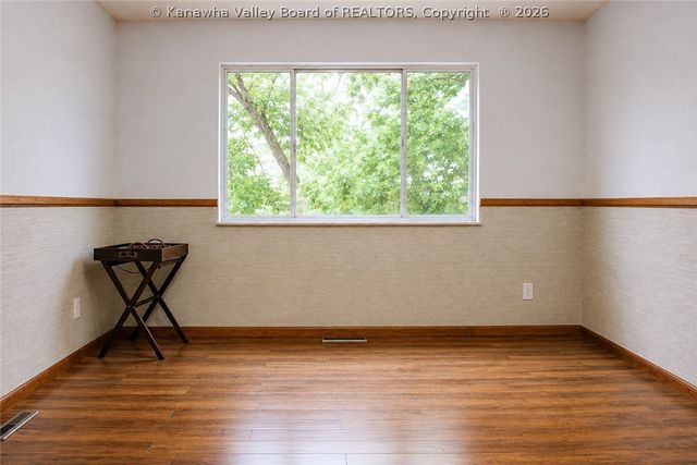 1021 Sandhill Drive, St Albans, WV 25177
