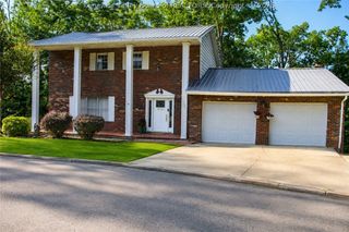 1021 Sandhill Drive, St Albans, WV 25177