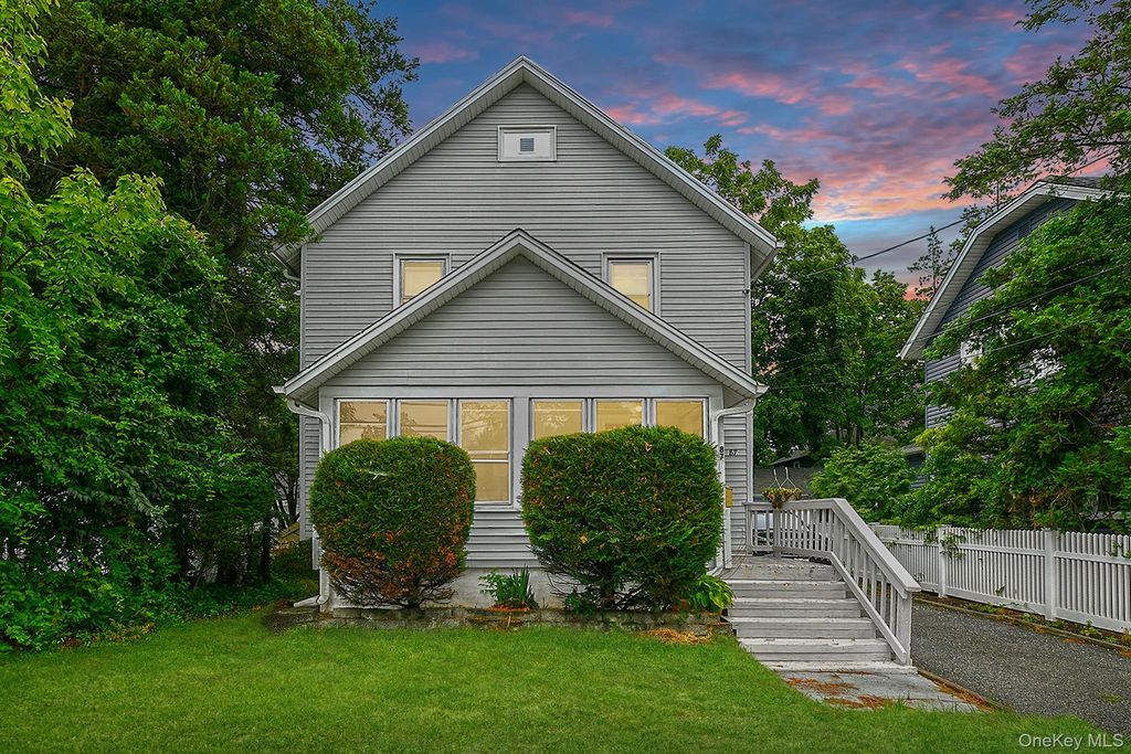 87 Olive Street, Huntington Station, NY 11746
