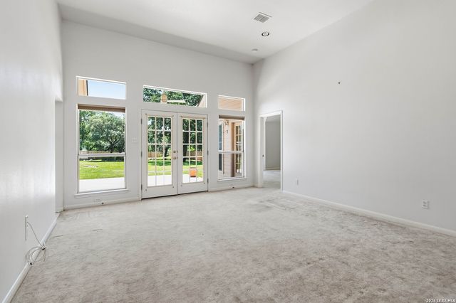 8408 TRACINEY BLVD, San Antonio, TX 78255