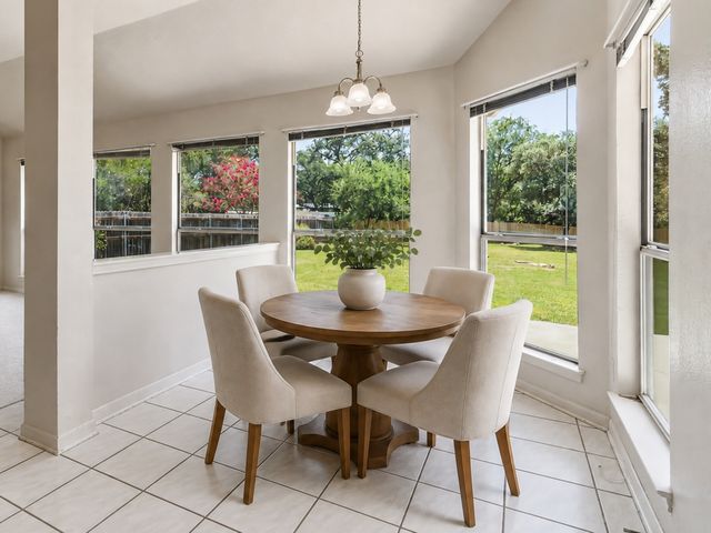 8408 TRACINEY BLVD, San Antonio, TX 78255