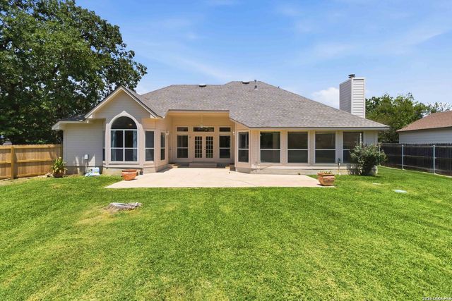 8408 TRACINEY BLVD, San Antonio, TX 78255