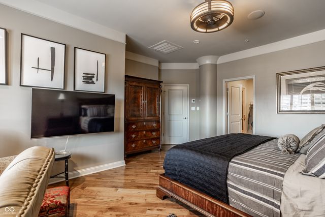 225 N New Jersey Street 42, Indianapolis, IN 46204