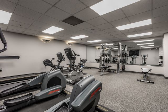 225 N New Jersey Street 42, Indianapolis, IN 46204