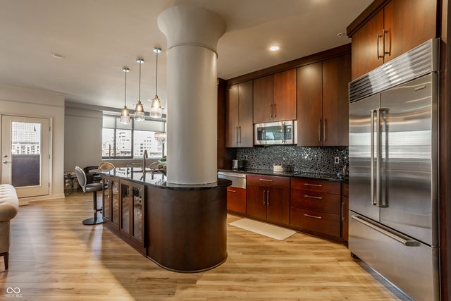 225 N New Jersey Street 42, Indianapolis, IN 46204