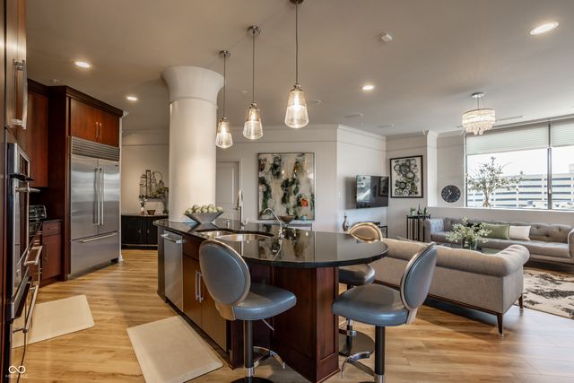 225 N New Jersey Street 42, Indianapolis, IN 46204