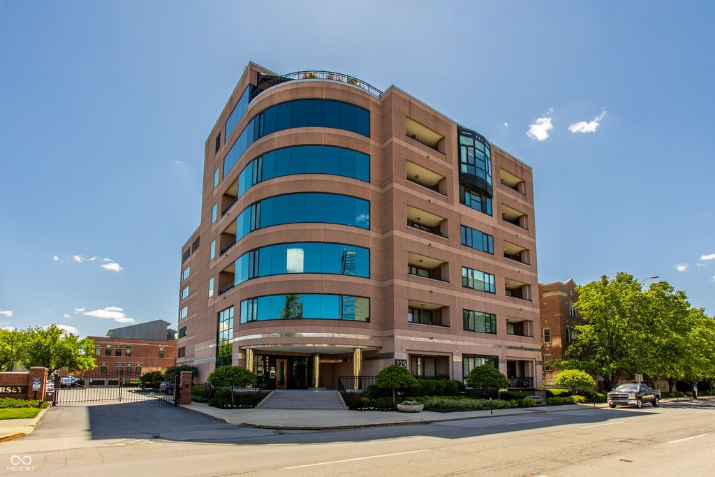 225 N New Jersey Street 42, Indianapolis, IN 46204