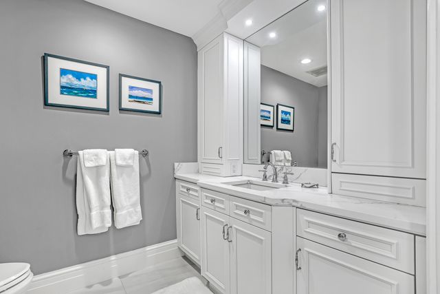 3920 N Ocean Drive 9b, Singer Island, FL 33404