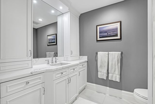 3920 N Ocean Drive 9b, Singer Island, FL 33404