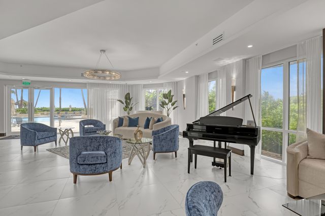 3920 N Ocean Drive 9b, Singer Island, FL 33404