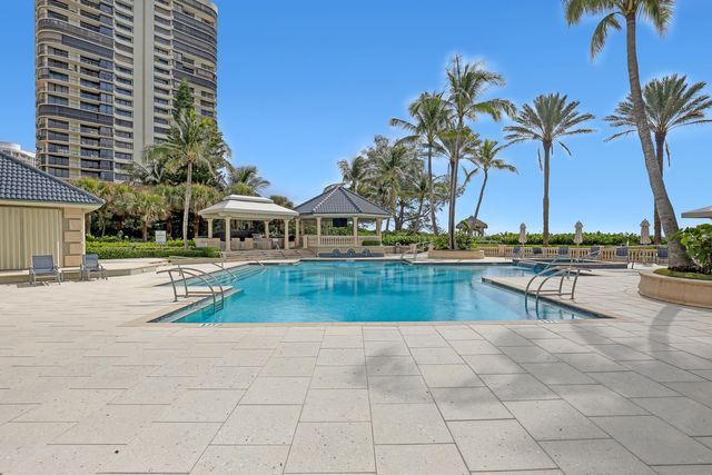 3920 N Ocean Drive 9b, Singer Island, FL 33404
