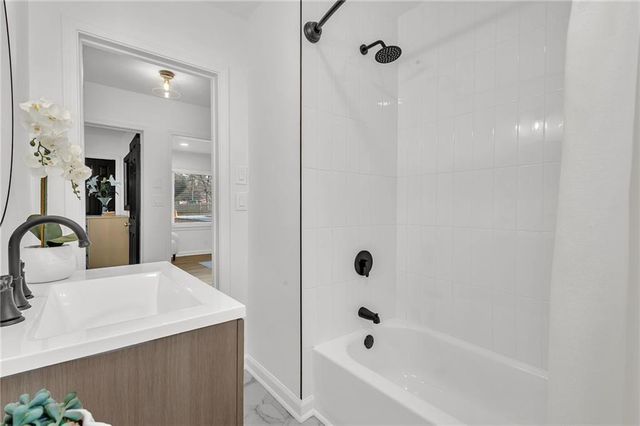 2093 Wildrose, Decatur, GA 30032