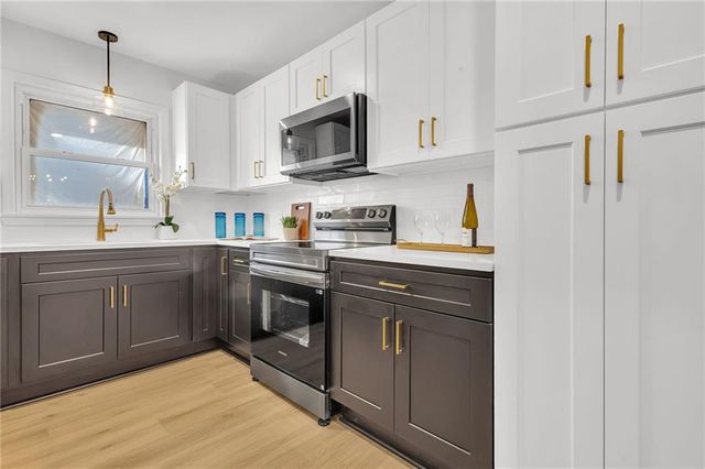 2093 Wildrose, Decatur, GA 30032