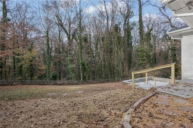 2093 Wildrose, Decatur, GA 30032