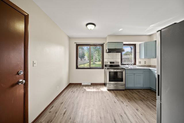 2009 53rd Street, Moline, IL 61265