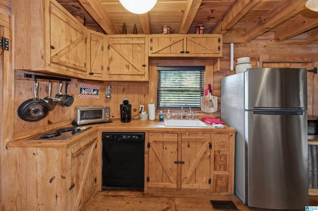 1594 VIRGINIA LANE, Hueytown, AL 35023