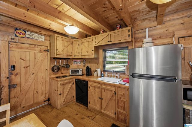 1594 VIRGINIA LANE, Hueytown, AL 35023
