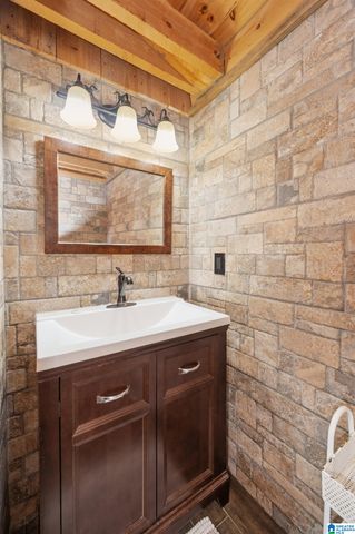 1594 VIRGINIA LANE, Hueytown, AL 35023